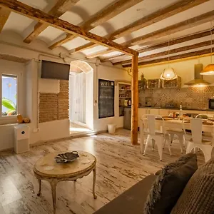 Apartment En El Corazon De Tarragona. Planta Baja Con Patio., Tarragona
